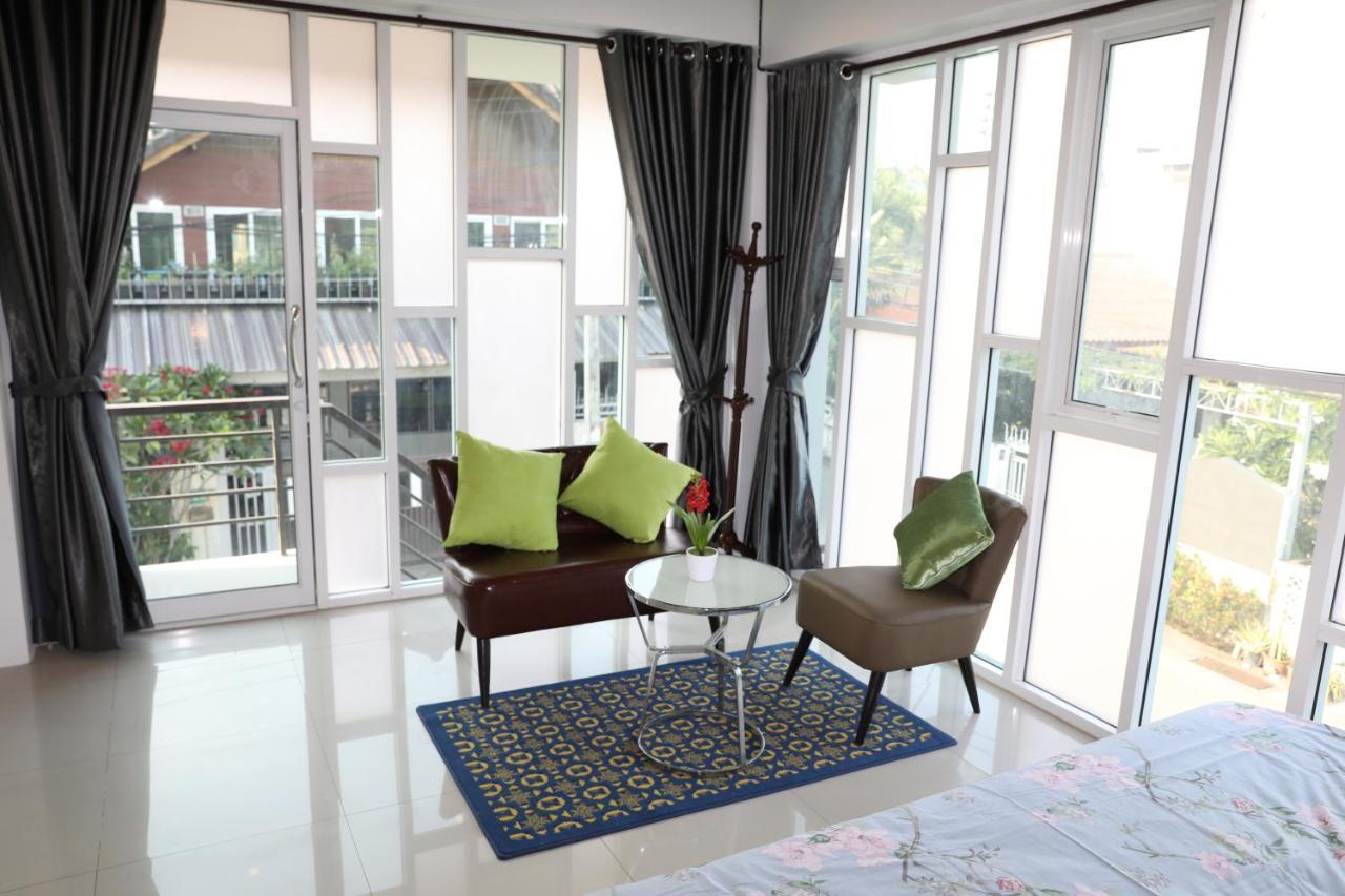 Close Maya Nimman 5Bedroom Villa Chiang Mai Exteriör bild